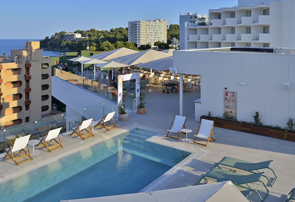 INNSiDE by Meliá Calviá Beach — Swimming pool in Magaluf, Balearic Islands