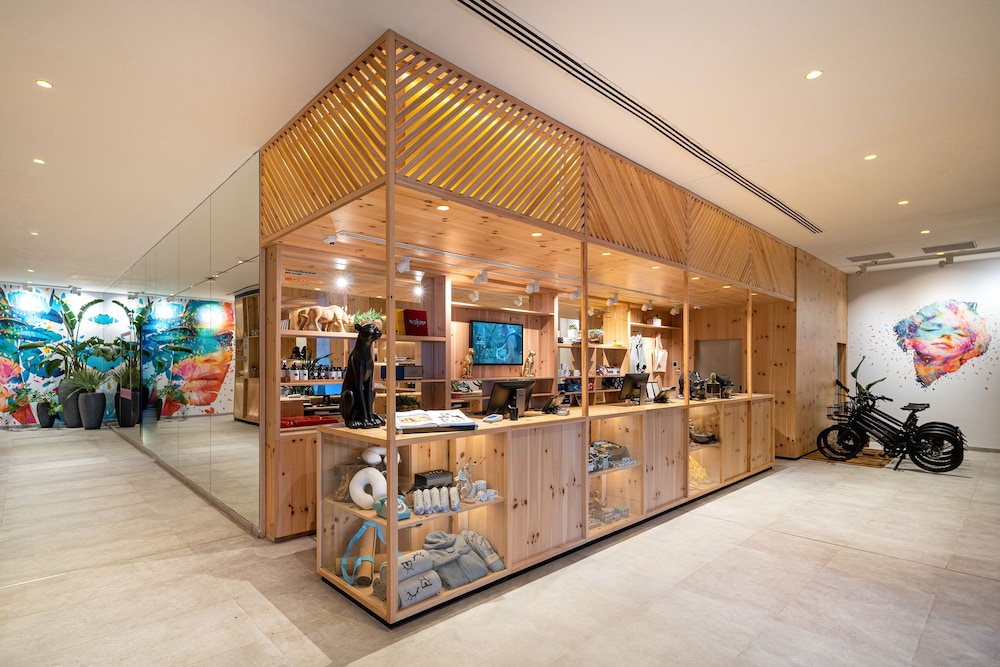 INNSiDE by Meliá Calviá Beach — Restaurant & bars in Magaluf, Balearic Islands