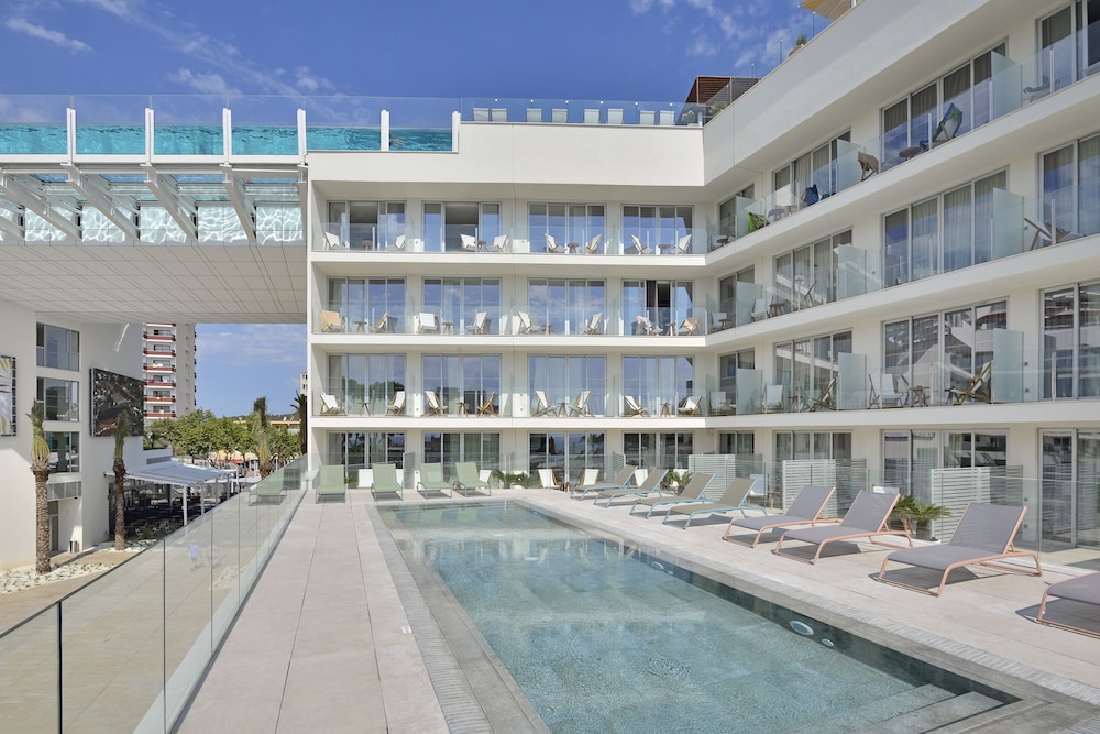 INNSiDE by Meliá Calviá Beach — Swimming pool in Magaluf, Balearic Islands