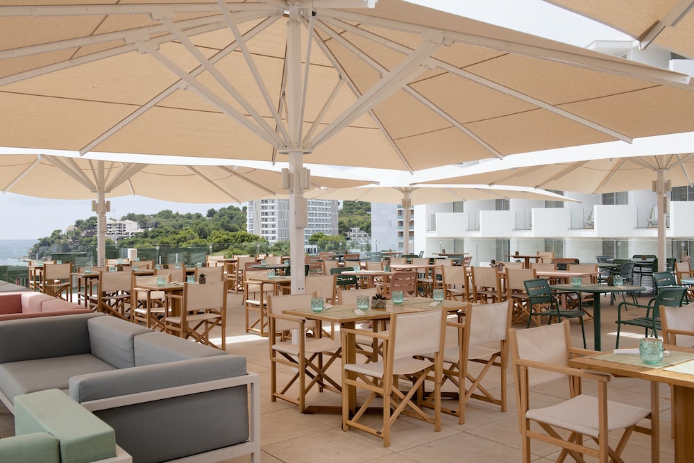 INNSiDE by Meliá Calviá Beach — Restaurant & bars in Magaluf, Balearic Islands