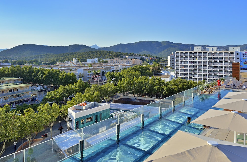 INNSiDE by Meliá Calviá Beach — Swimming pool in Magaluf, Balearic Islands
