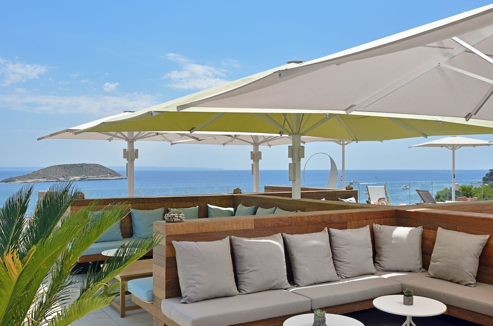 INNSiDE by Meliá Calviá Beach — Restaurant & bars in Magaluf, Balearic Islands