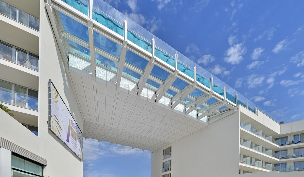 INNSiDE by Meliá Calviá Beach — Swimming pool in Magaluf, Balearic Islands