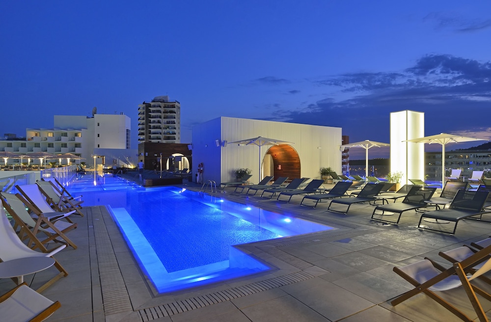 INNSiDE by Meliá Calviá Beach — Swimming pool in Magaluf, Balearic Islands