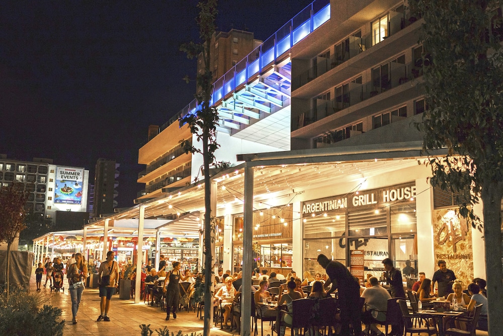 INNSiDE by Meliá Calviá Beach — Restaurant & bars in Magaluf, Balearic Islands