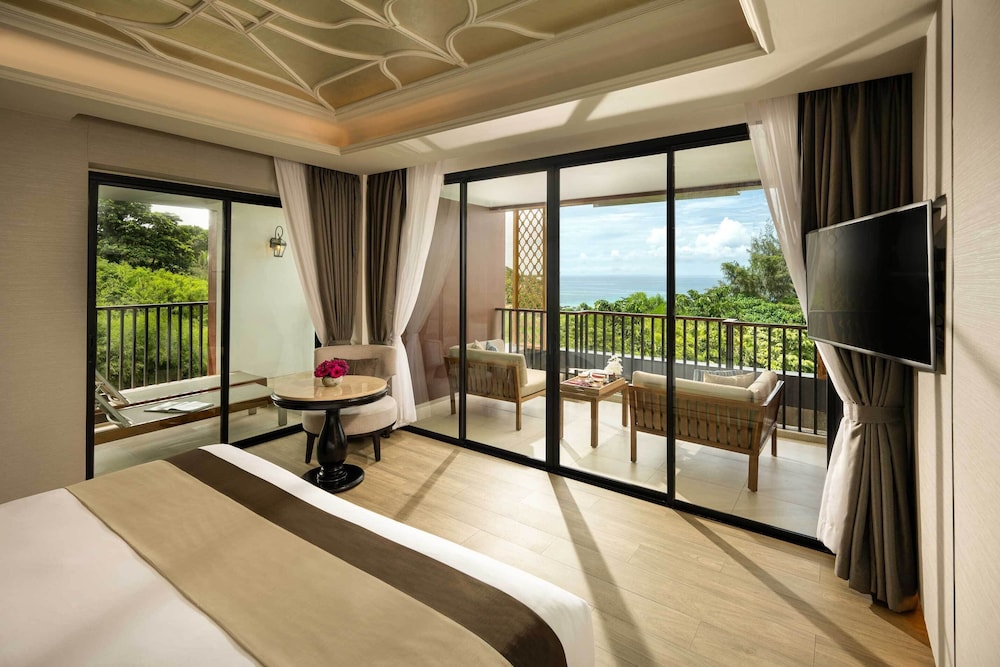 Avista Grande Phuket Karon - MGallery — Hotel rooms in Karon, Phuket Province