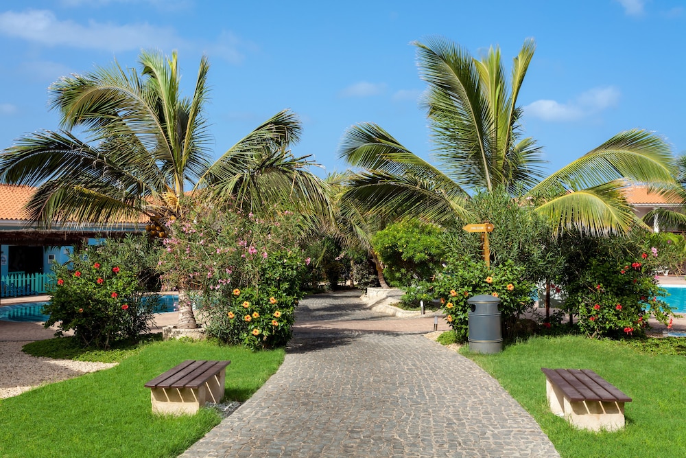 Melia Tortuga Beach — Hotel building in Santa Maria
