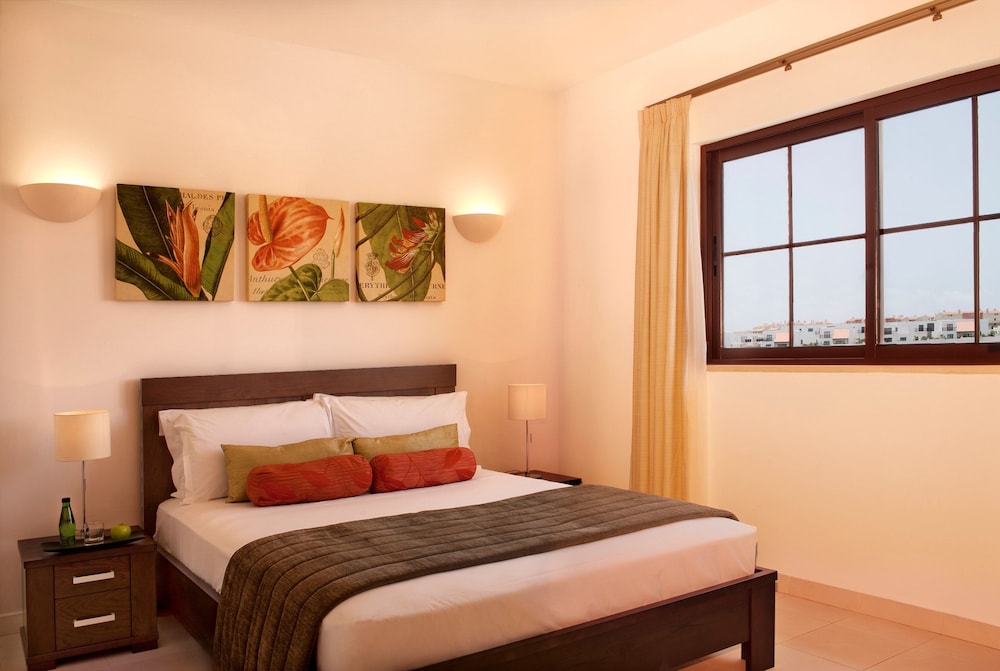 Melia Tortuga Beach — Hotel rooms in Santa Maria