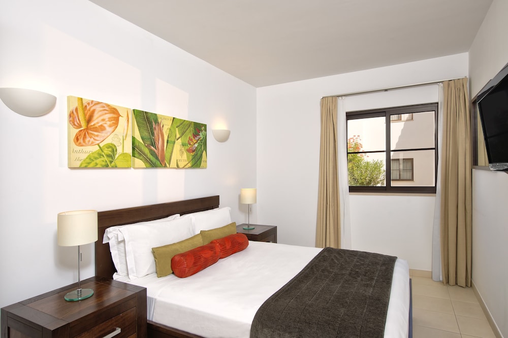 Melia Tortuga Beach — Hotel rooms in Santa Maria