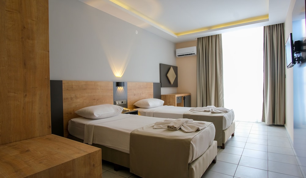 Alanya Risus Park Hotel — Hotel rooms in Alanya