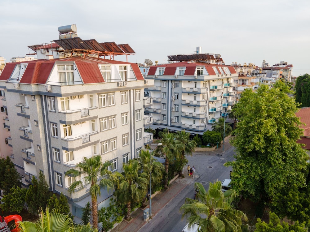 Alanya Risus Park Hotel — Hotel building in Alanya