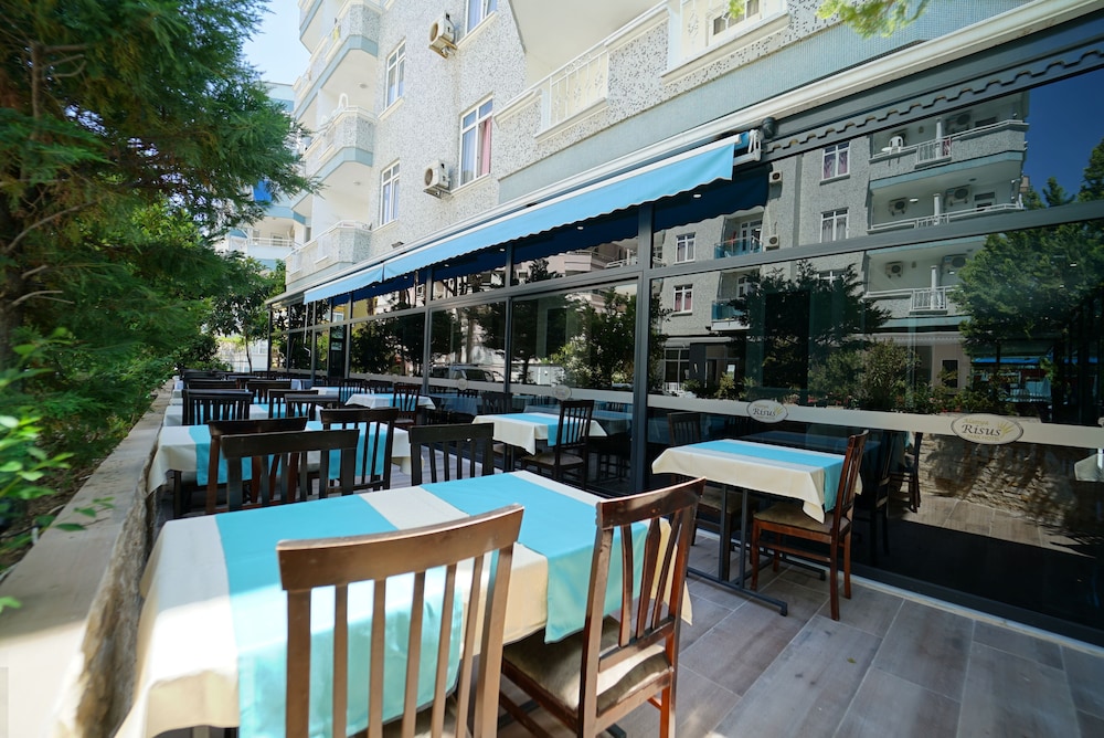 Alanya Risus Park Hotel — Restaurant & bars in Alanya