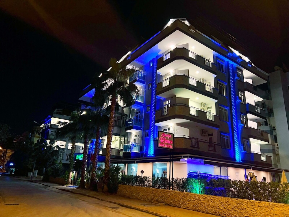 Alanya Risus Park Hotel — Hotel building in Alanya
