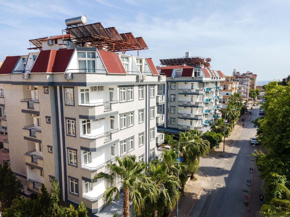 Alanya Risus Park Hotel — Hotel building in Alanya