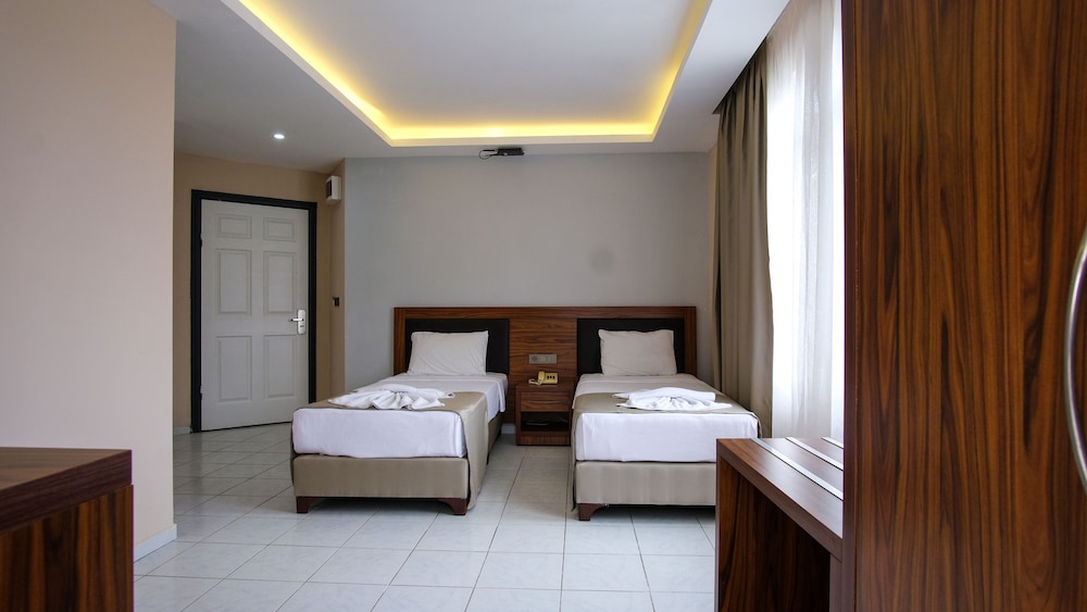 Alanya Risus Park Hotel — Hotel rooms in Alanya