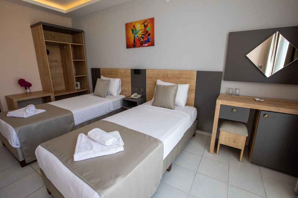 Alanya Risus Park Hotel — Hotel rooms in Alanya