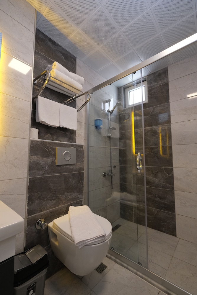 Alanya Risus Park Hotel — Hotel rooms in Alanya