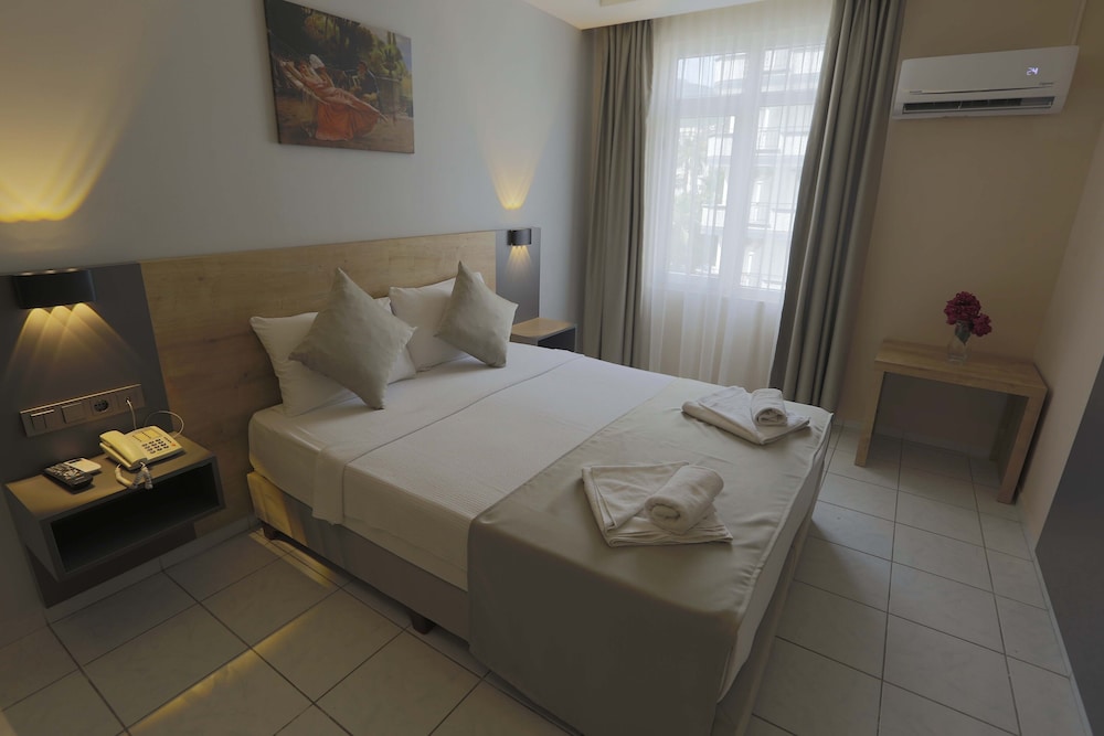 Alanya Risus Park Hotel — Hotel rooms in Alanya