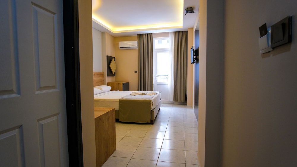 Alanya Risus Park Hotel — Hotel rooms in Alanya