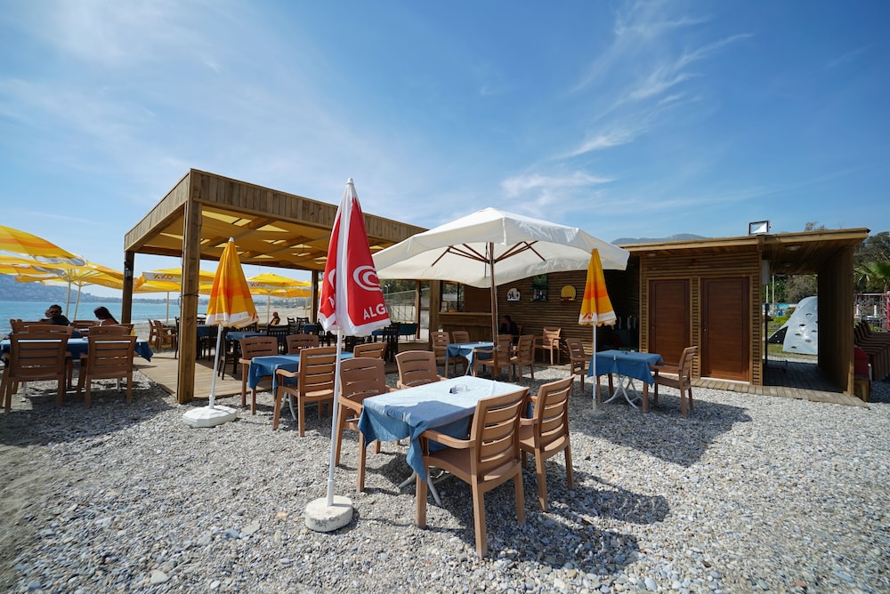 Alanya Risus Park Hotel — Restaurant & bars in Alanya