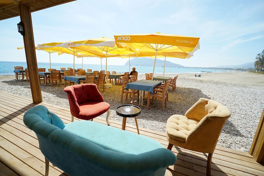 Alanya Risus Park Hotel — Restaurant & bars in Alanya