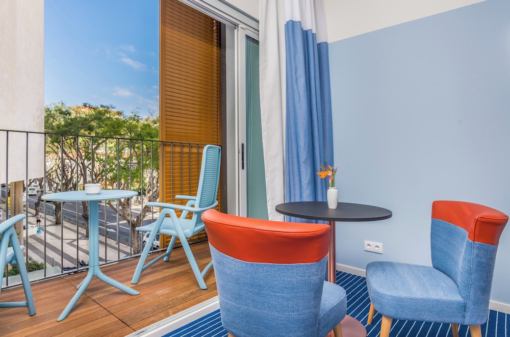 Pestana Casino Studios — Hotel rooms in Funchal, Madeira