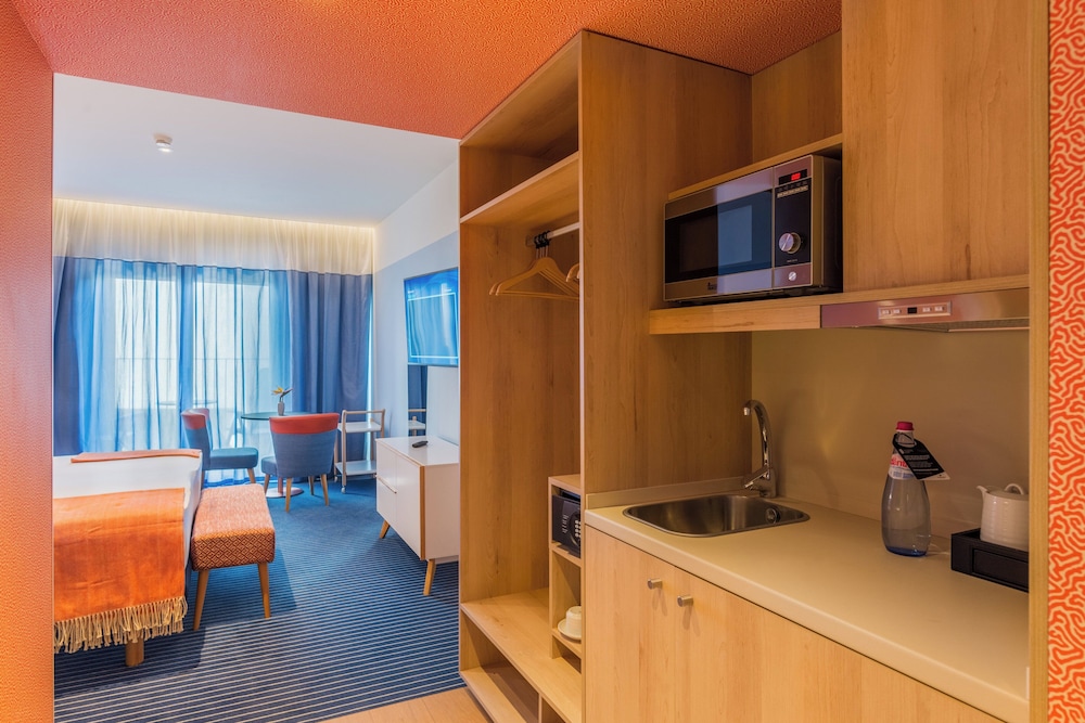 Pestana Casino Studios — Hotel rooms in Funchal, Madeira