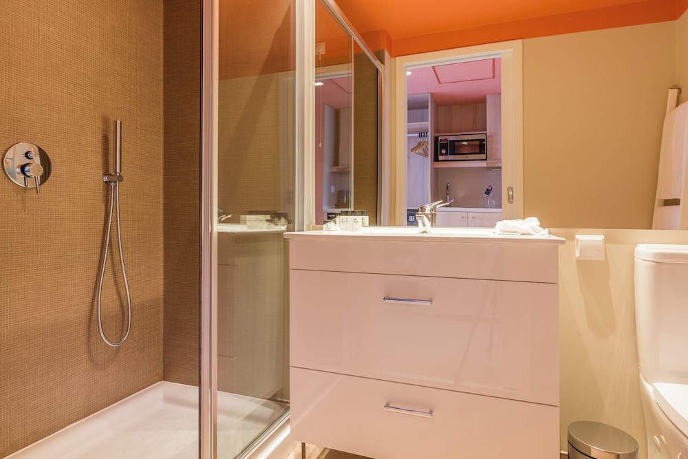 Pestana Casino Studios — Hotel rooms in Funchal, Madeira