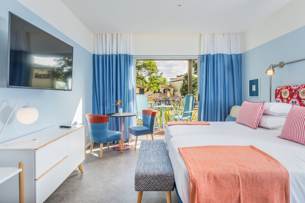Pestana Casino Studios — Hotel rooms in Funchal, Madeira