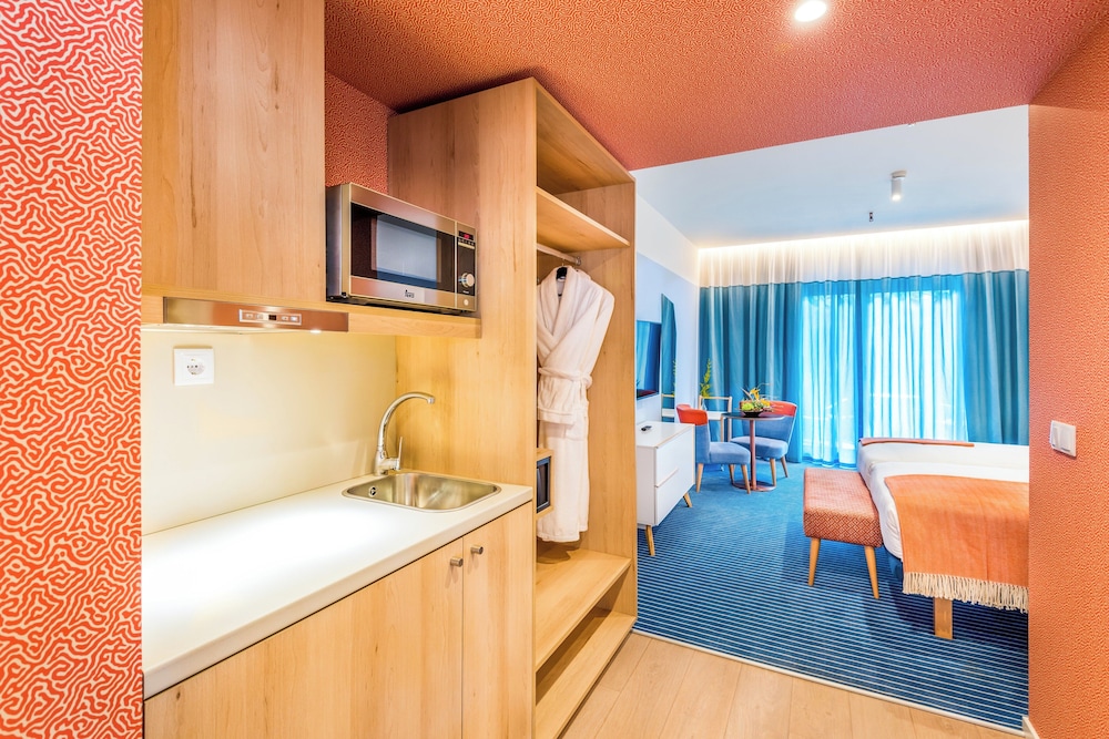 Pestana Casino Studios — Hotel rooms in Funchal, Madeira