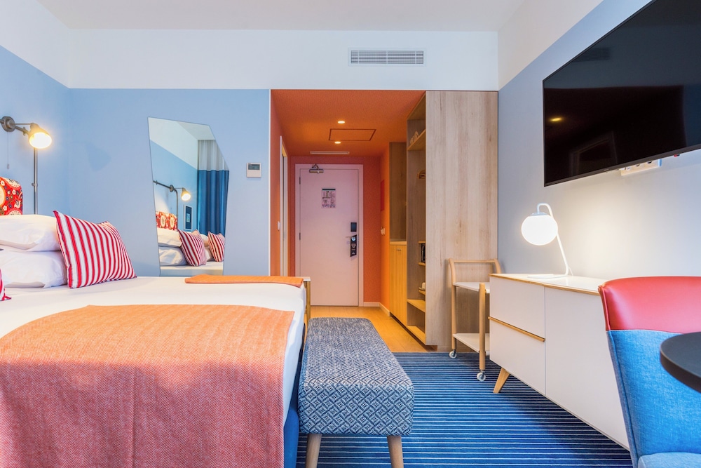 Pestana Casino Studios — Hotel rooms in Funchal, Madeira