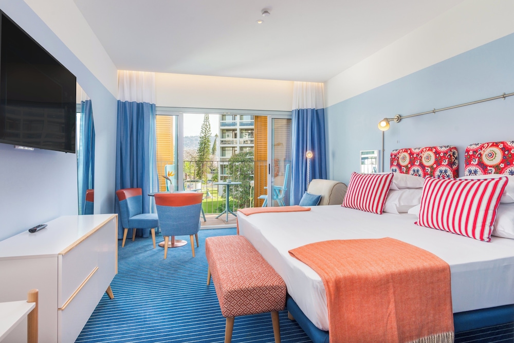 Pestana Casino Studios — Hotel rooms in Funchal, Madeira