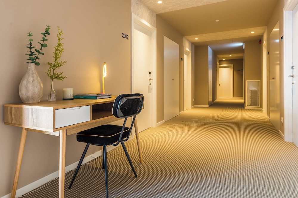 Pestana Casino Studios — Hotel rooms in Funchal, Madeira