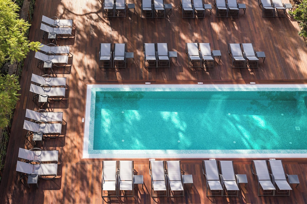 Pestana Casino Studios — Swimming pool in Funchal, Madeira