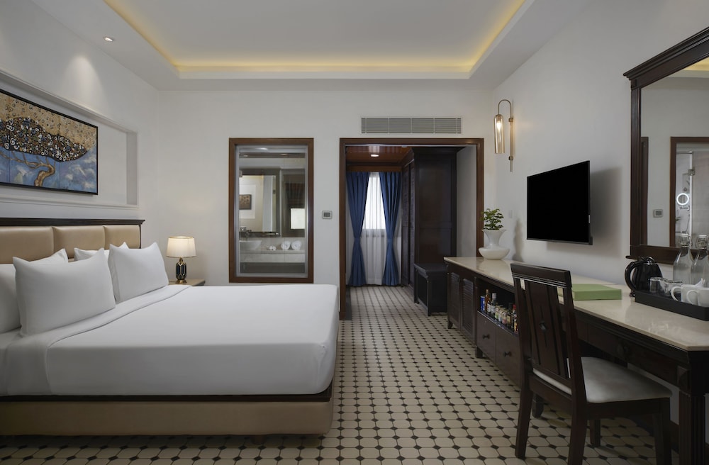Radisson Blu Resort Goa Cavelossim Beach — Hotel rooms in Cavelossim, Goa
