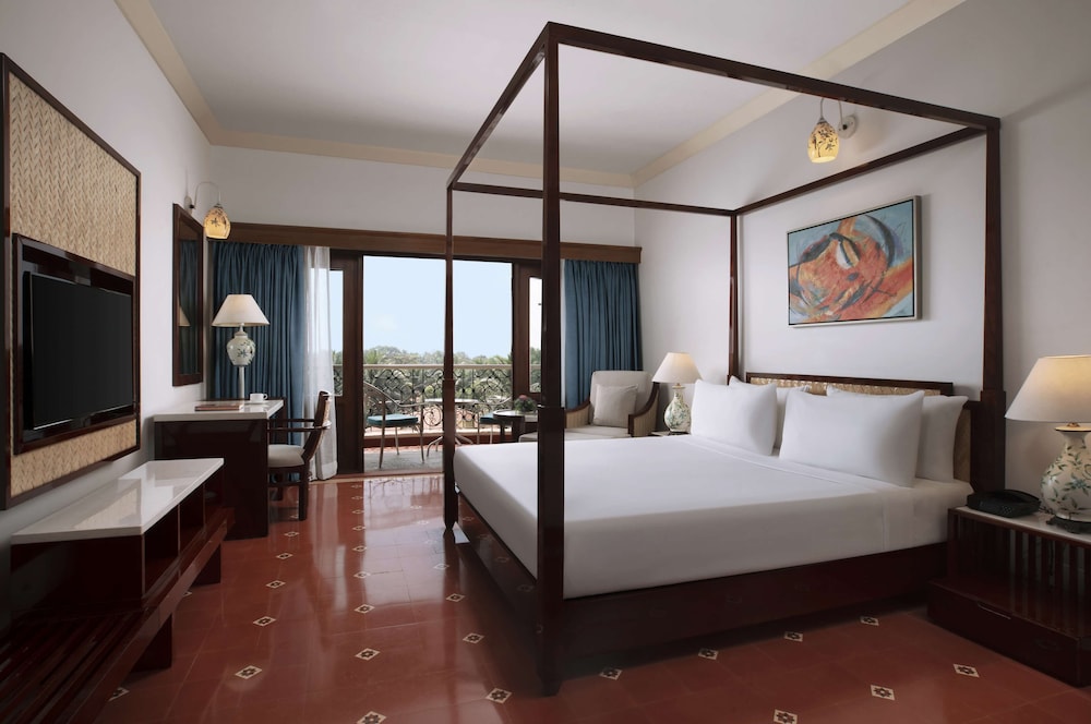 Radisson Blu Resort Goa Cavelossim Beach — Hotel rooms in Cavelossim, Goa