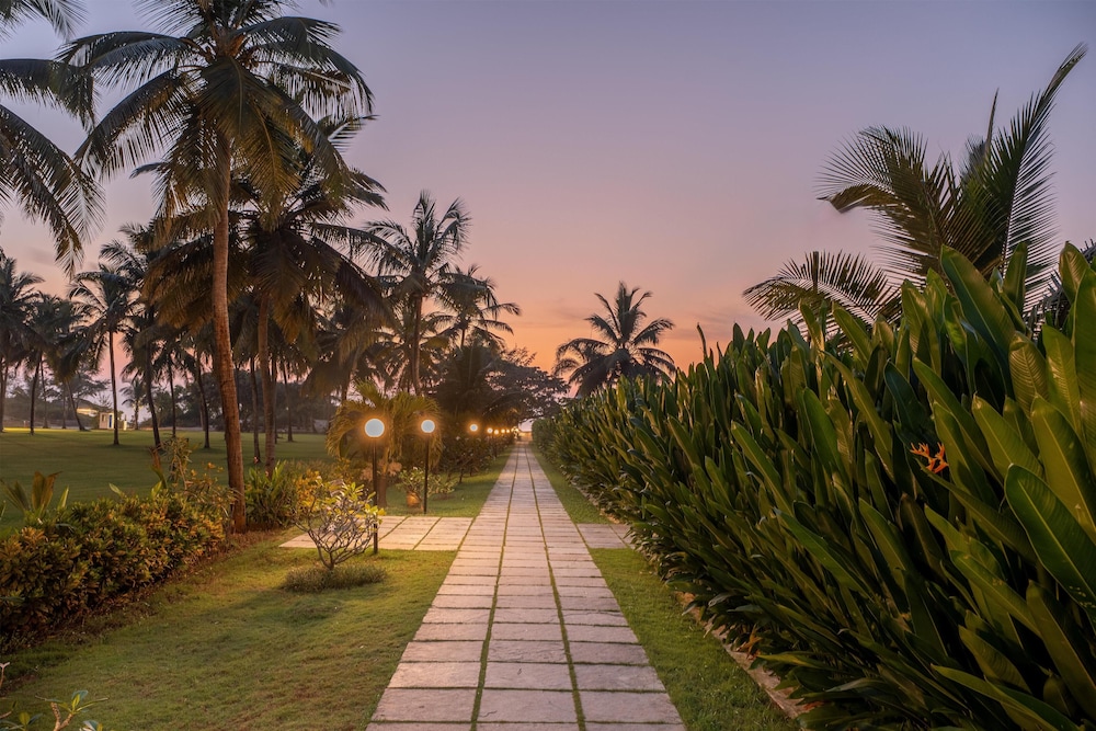 Radisson Blu Resort Goa Cavelossim Beach — Beach in Cavelossim, Goa