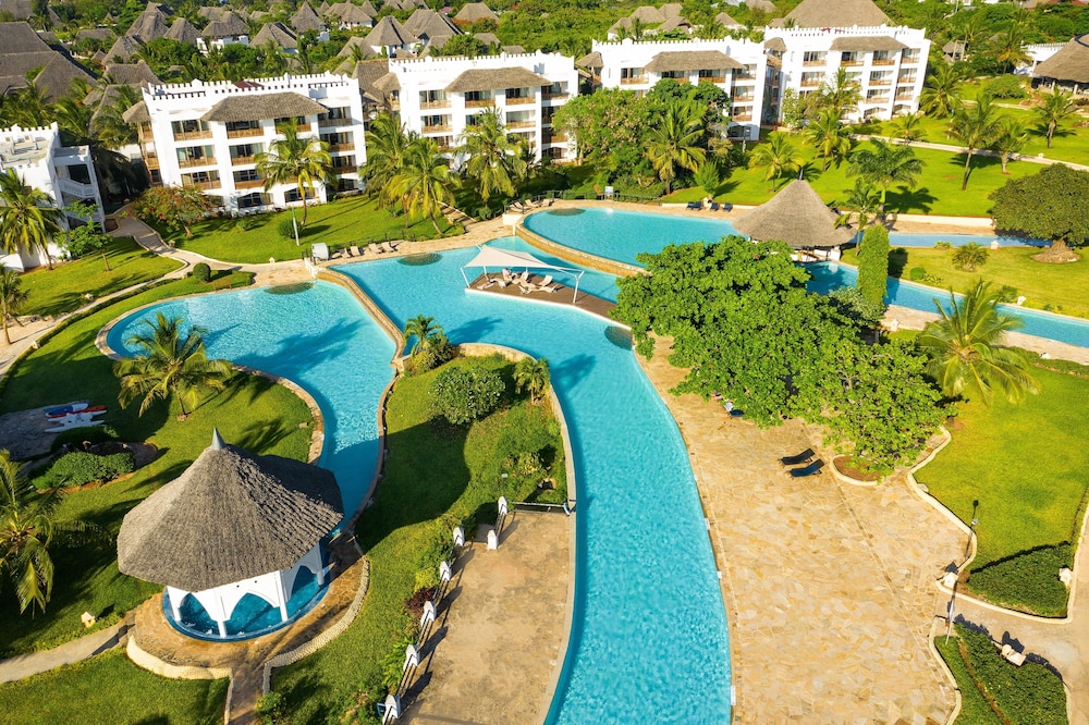 Royal Zanzibar Beach Resort All Inclusive — Swimming pool in Nungwi, Zanzibar North