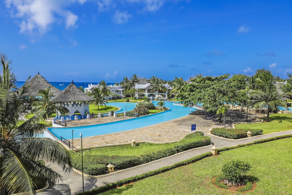 Royal Zanzibar Beach Resort All Inclusive — Swimming pool in Nungwi, Zanzibar North