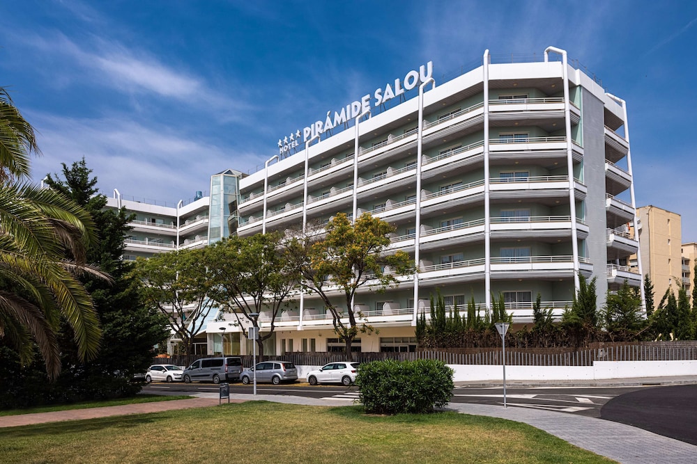 Ponient Pirámide Salou by PortAventura World — Hotel building in Salou, Catalonia