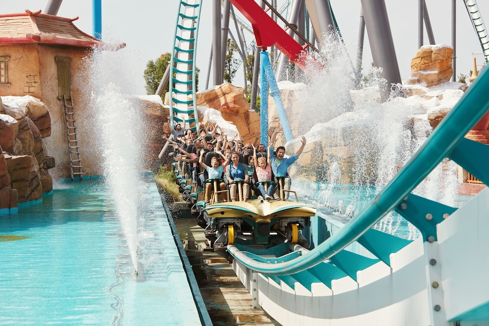 Ponient Pirámide Salou by PortAventura World — Attractions for children in Salou, Catalonia