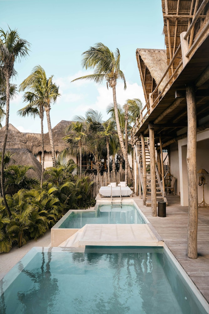 La Valise Tulum, Member of Small Luxury Hotels — Swimming pool in Tulum, Quintana Roo