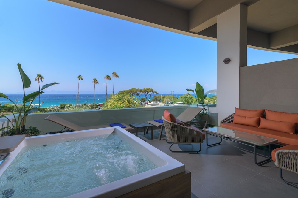 Olympic Palace Resort Hotel & Convention Center — Hotel rooms in Rhodes Town, South Aegean