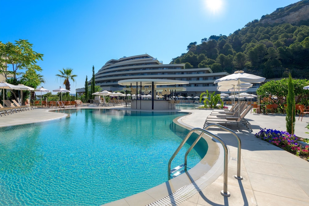 Olympic Palace Resort Hotel & Convention Center — Swimming pool in Rhodes Town, South Aegean