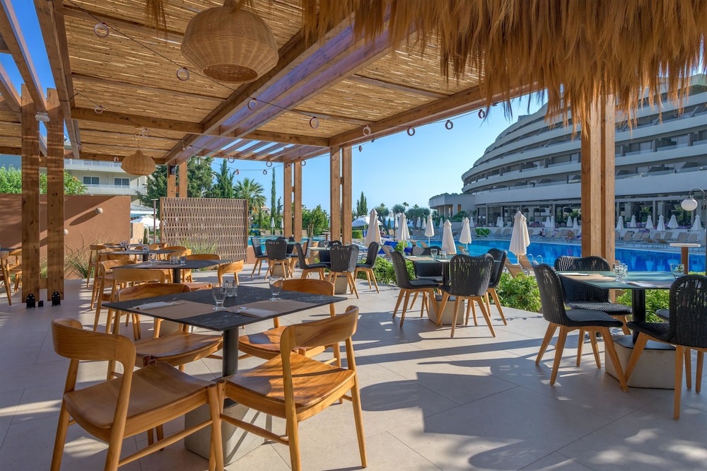 Olympic Palace Resort Hotel & Convention Center — Restaurant & bars in Rhodes Town, South Aegean