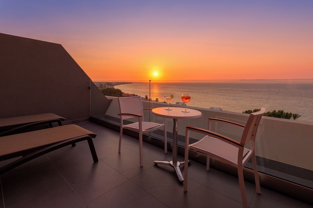 Olympic Palace Resort Hotel & Convention Center — Hotel rooms in Rhodes Town, South Aegean
