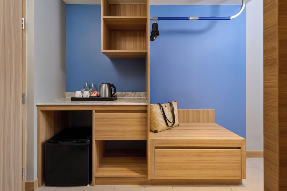 Mercure Phuket Patong Journeyhub — Hotel rooms in Patong Beach, Phuket Province