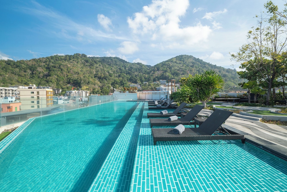 Mercure Phuket Patong Journeyhub — Swimming pool in Patong Beach, Phuket Province