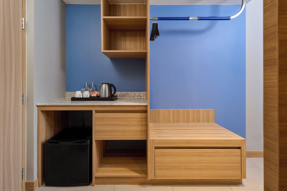 Mercure Phuket Patong Journeyhub — Hotel rooms in Patong Beach, Phuket Province