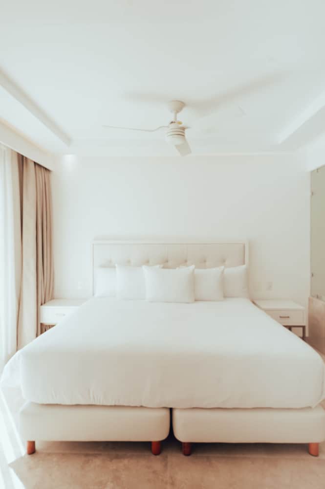 Antera Hotel & Residences — Rooms in Playa del Carmen, Quintana Roo